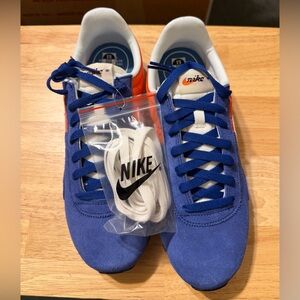 NIB Nike Pre-Montreal 17 Blue/Orange - box lid missing 9.5 men’s $90 msrp